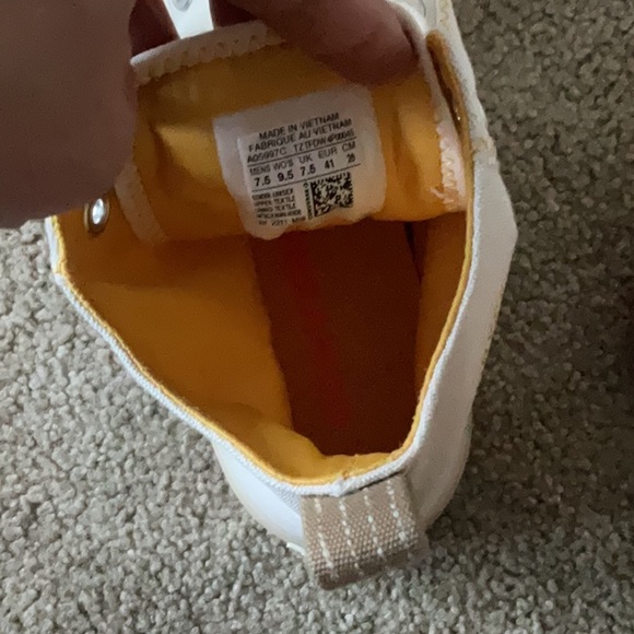 EUC unisex Converse Chuck Taylor All Star shoes size M7.5/W9.5 - Picture 8 of 8